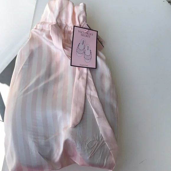 Victoria Secret Brand New with Tags Pinstripe Satin Sleepers. Small - Picture 5 of 9